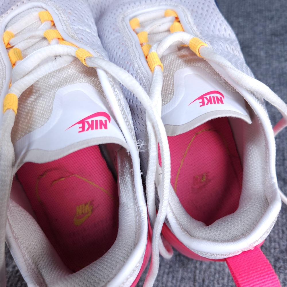 Nike Air Max Shoes Motion 2 Womens White Pink Navy Size 9 - Picture 10 of 12